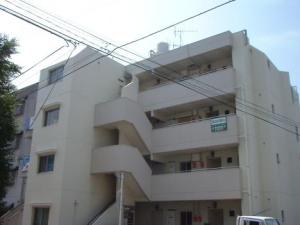 老松1丁目6-8の賃貸(アパート・マンション)